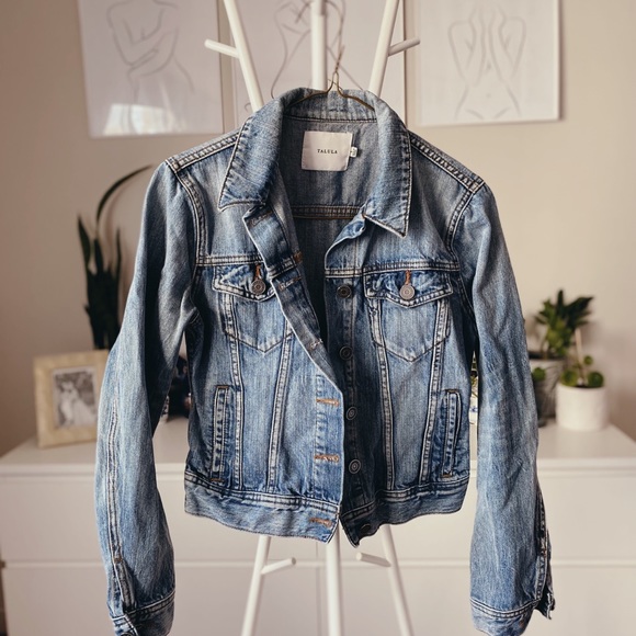 ARITZIA Talula Cropped Medium Wash Denim Light Jacket - Picture 1 of 5